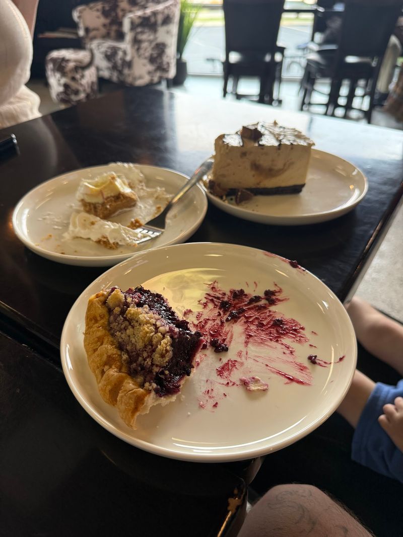 This Idaho Pie Shop Makes It Impossible To Stop At One Slice - Decor Hint Catering And Special Orders Done Right