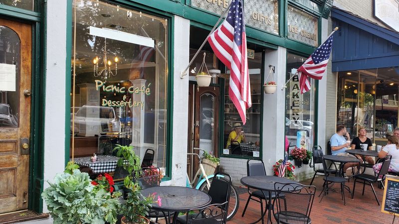 If Italy Is On Your Travel List, You Need To Visit This Gorgeous Georgia Destination First - Decor Hint Southern Food That Makes You Rethink Everything