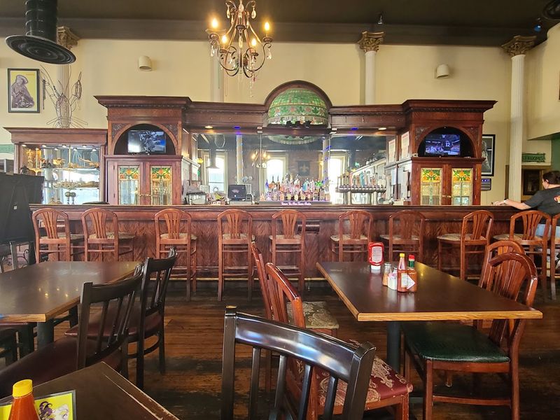 10 Missouri Gluten-Free Restaurants Every Food Lover Should Visit In 2026 - Decor Hint Boudreaux's Louisiana Seafood & Steaks, St. Joseph