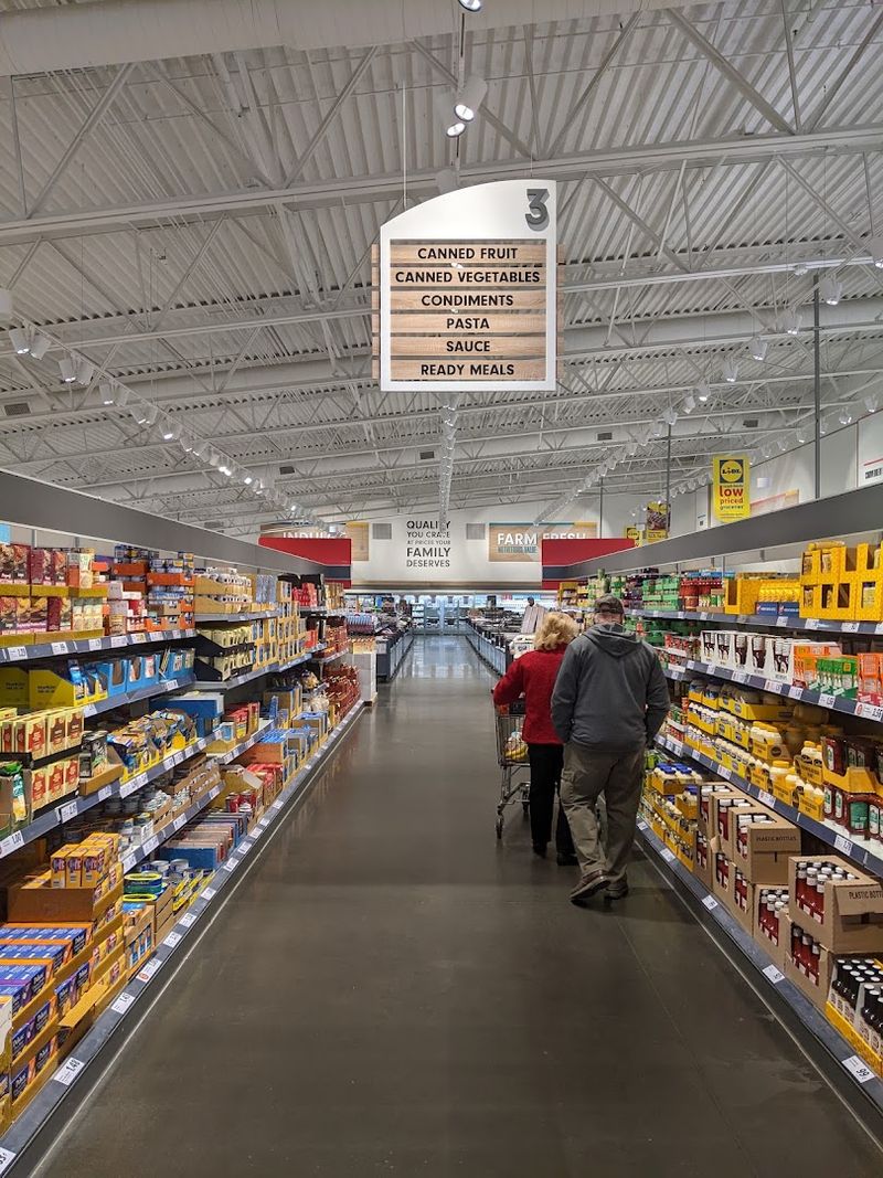 This Enormous North Carolina Grocery Store Helps Families Save Thousands Every Year - Decor Hint Fill Your Cart Without Watching The Total Climb Too Fast