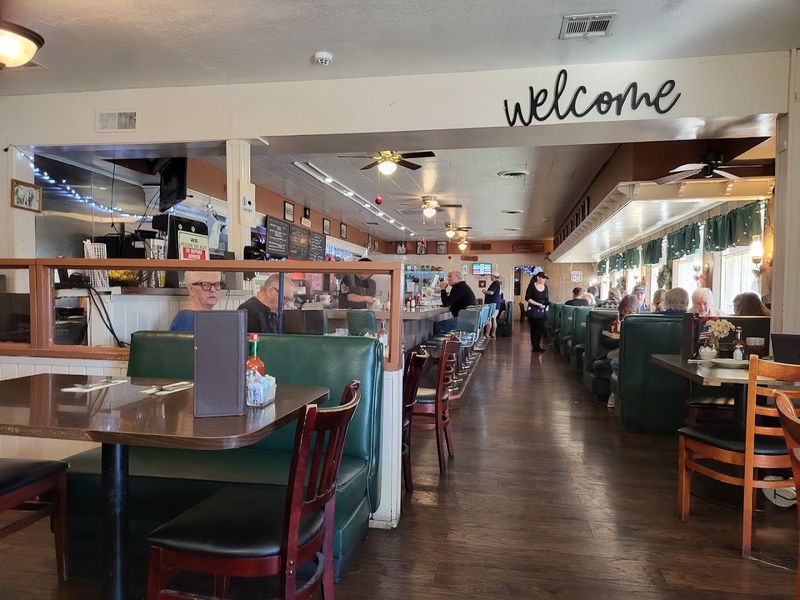 This 140-Year-Old California Roadside Diner Still Serves Timeless Breakfasts With A Side Of History - Decor Hint Follow The Stories Of Presidents And Hollywood Visitors