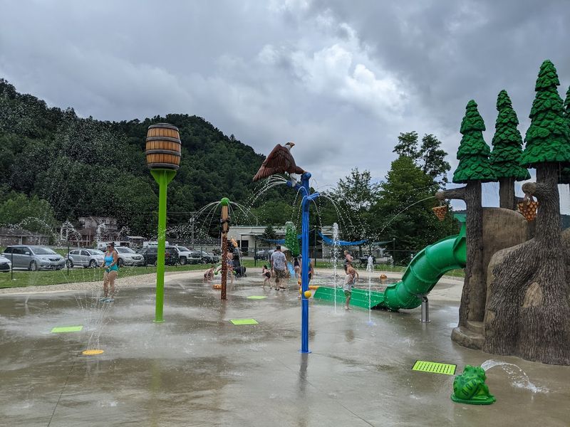 Morehead Water Park, Morehead