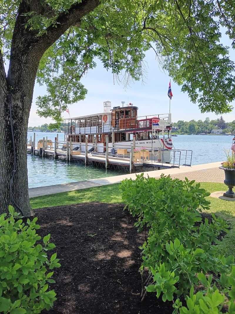Mid-Lakes Navigation Boat Tours