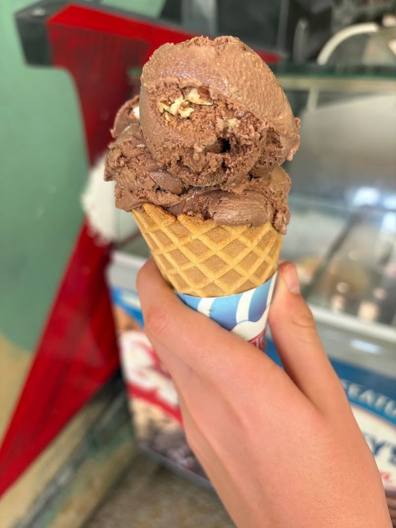 Sarah Jean's Ice Cream, Marietta