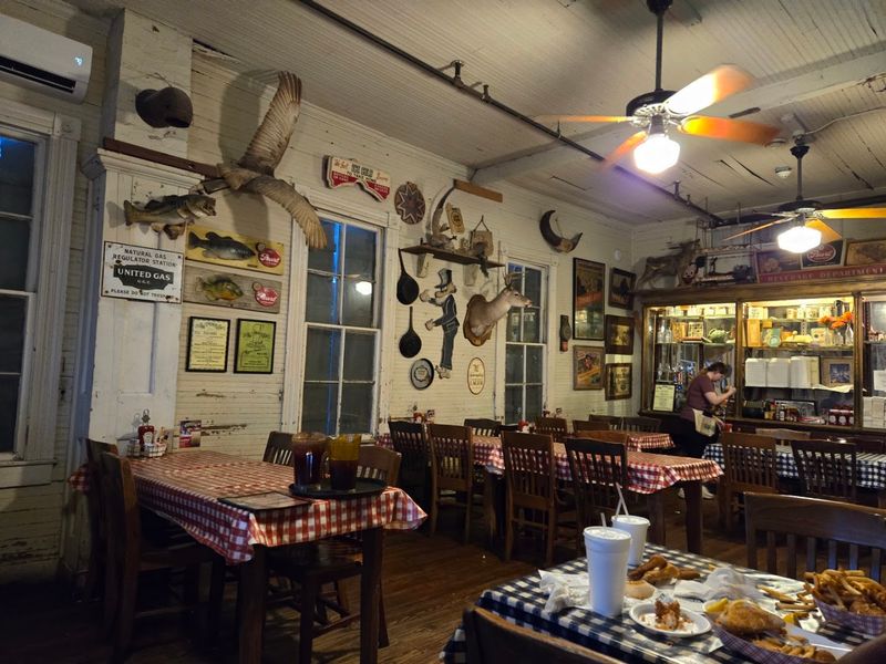 The Dining Room Atmosphere That Feels Like Texas
