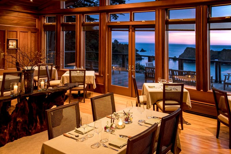 Harbor House Inn Restaurant, Elk