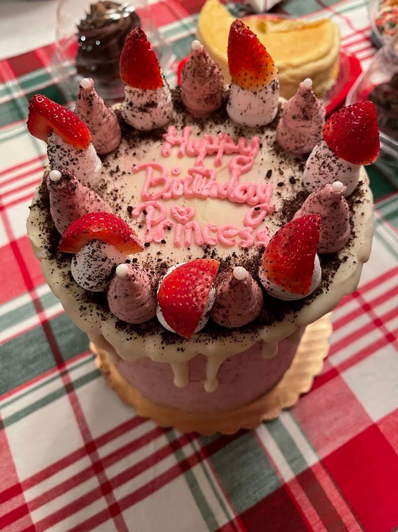 One Connecticut Bakery Is Gaining National Attention For Its Incredible Cupcakes - Decor Hint Celebration Cakes And Custom Designs