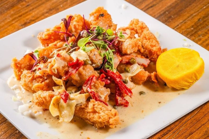 Why This Michigan Greek Restaurant Has Food Lovers Hooked - Decor Hint Calamari That Changes Minds