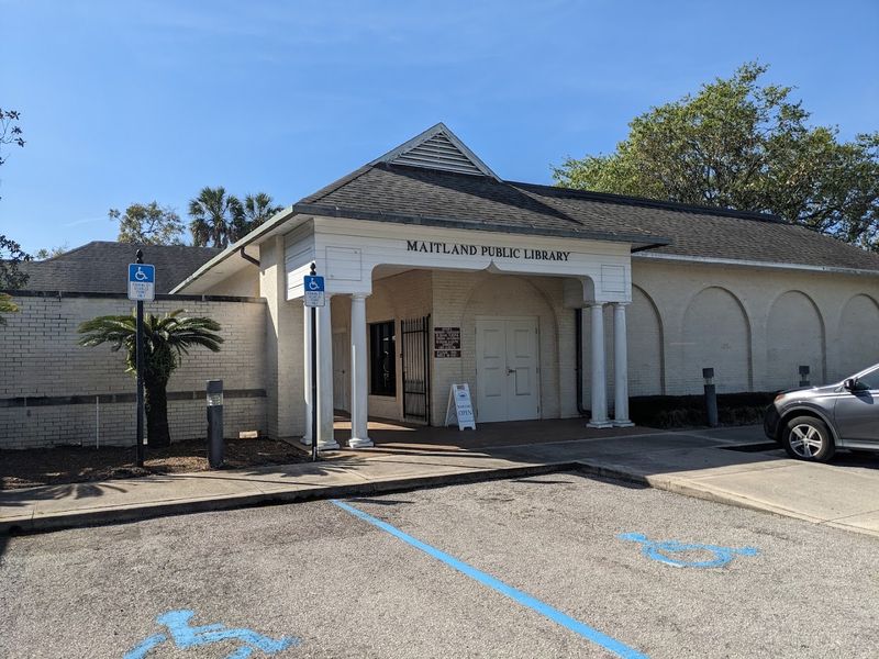 Maitland Public Library