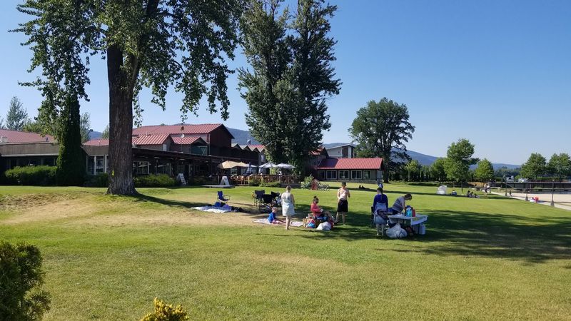 Sandpoint, Lake Pend Oreille And Selkirk Mountains
