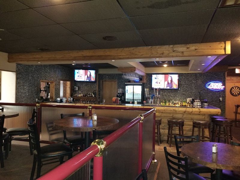 Turn Thursday Evening Into A Full Date-Night Dinner