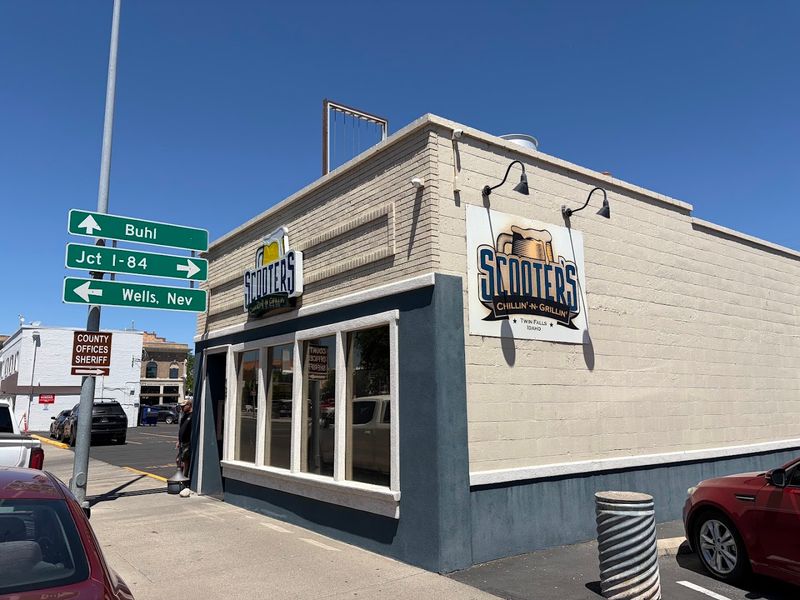 10 Idaho Restaurants That Skip The Tourist Crowds And Win Over Locals - Decor Hint Scooter's Chillin' -N- Grillin', Twin Falls