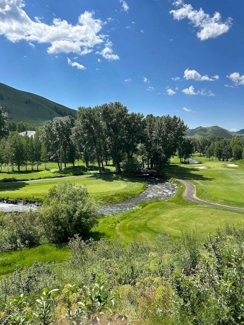 Plan The Ultimate 3-Day Idaho Summer Road Trip With These 9 Stops - Decor Hint Ernest Hemingway Memorial, Sun Valley