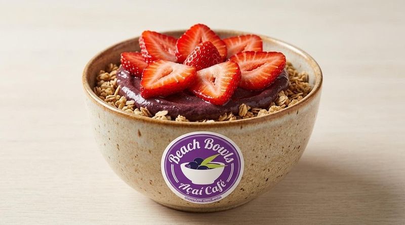 12 California Cafés Serving Acai And Smoothie Bowls That Look Almost Too Good To Eat - Decor Hint Beach Bowls Açai Café, Redondo Beach, California