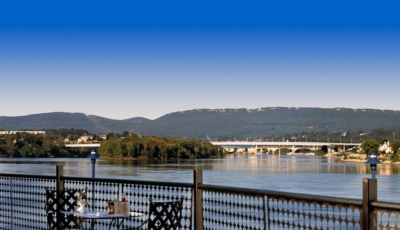 Boathouse Rotisserie & Raw Bar, Chattanooga