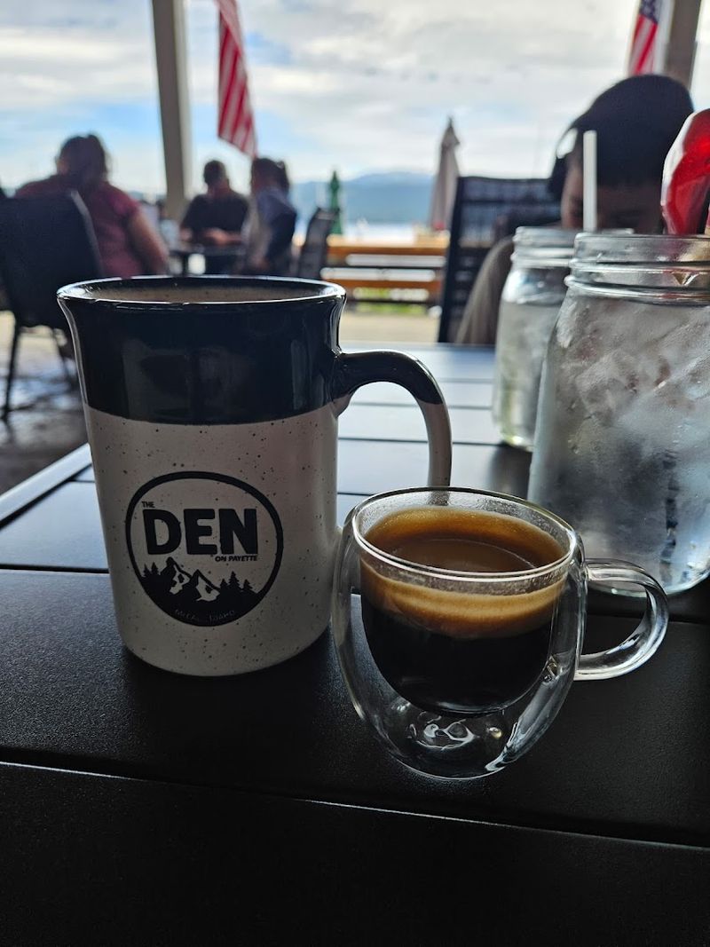 10 Idaho Restaurants That Skip The Tourist Crowds And Win Over Locals - Decor Hint The Den On Payette, McCall