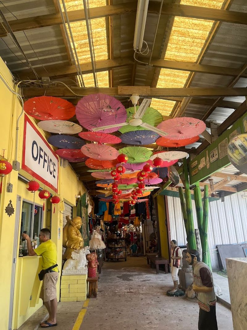 35 Acres Of Pure Shopping Madness