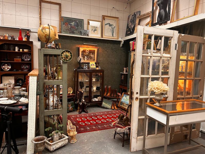 A New Mexico Antique Shop That Will Be The 2026 Destination Everyone Remembers - Decor Hint What Makes This Mall Stand Out From The Rest