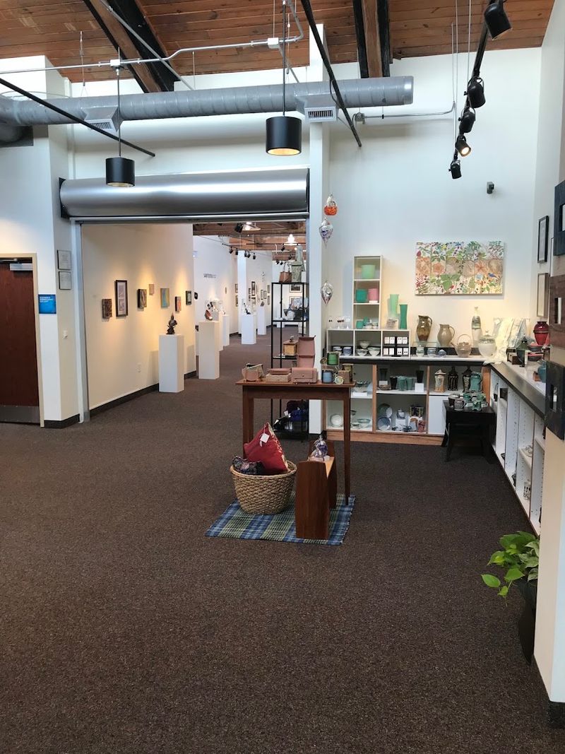 10 North Carolina Places Where You Can Learn Timeless Creative Skills - Decor Hint Sawtooth School For Visual Art