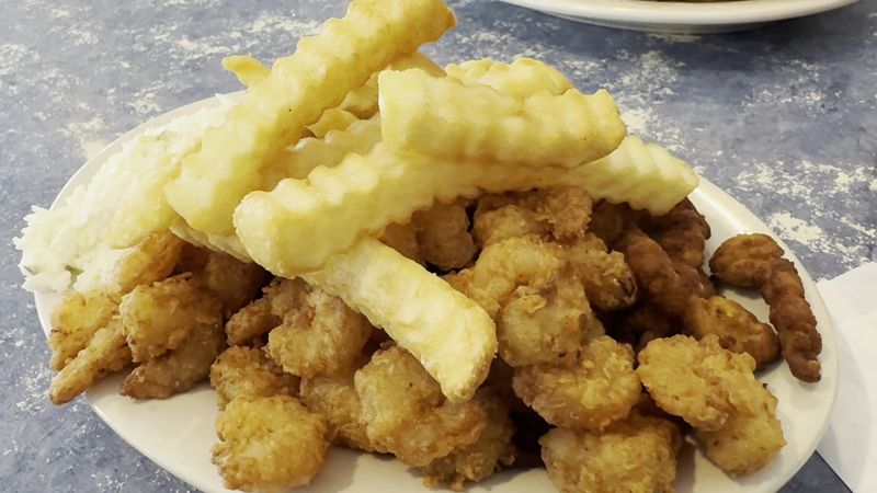 Calabash-Style Seafood Gets The Spotlight Here