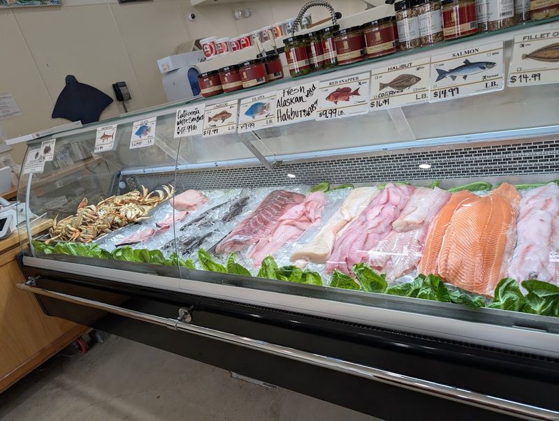 The Fish Market Opens Early