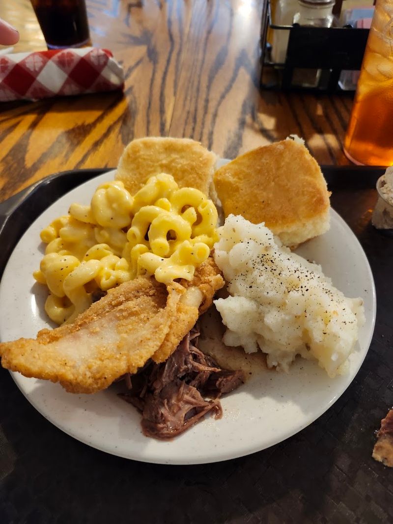 This Amish Country Buffet In Kentucky Might Serve The Best Southern Cooking In The State - Decor Hint Cornbread That Deserves Its Own Fan Club