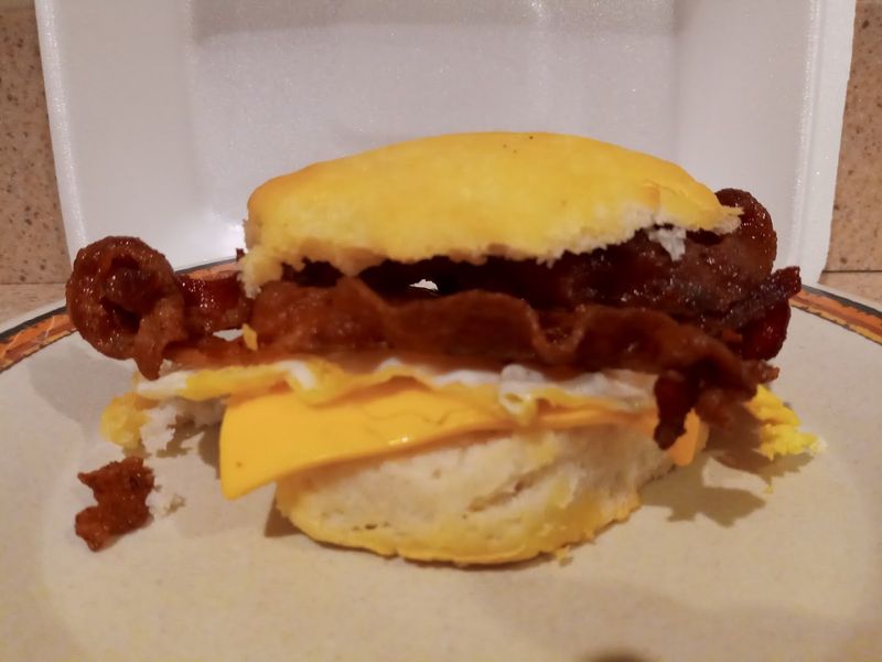 This Georgia Cafeteria Serves Southern Favorites That Keep Locals Coming Back - Decor Hint Biscuits That Wake You Up Before Coffee Does