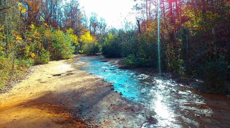 This Georgia Canyon Trail Feels Like A Desert Adventure In The Deep South - Decor Hint Waterproof Shoes Are Non-Negotiable