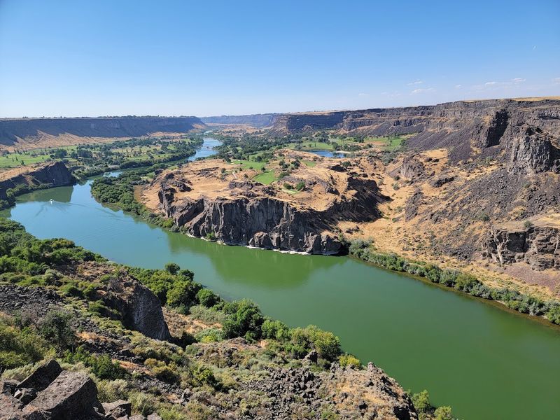 Snake River Views Give Every Round Extra Drama
