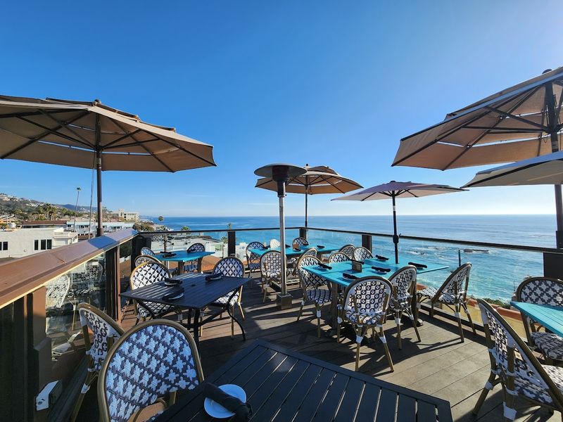 The Rooftop Lounge, Laguna Beach, California