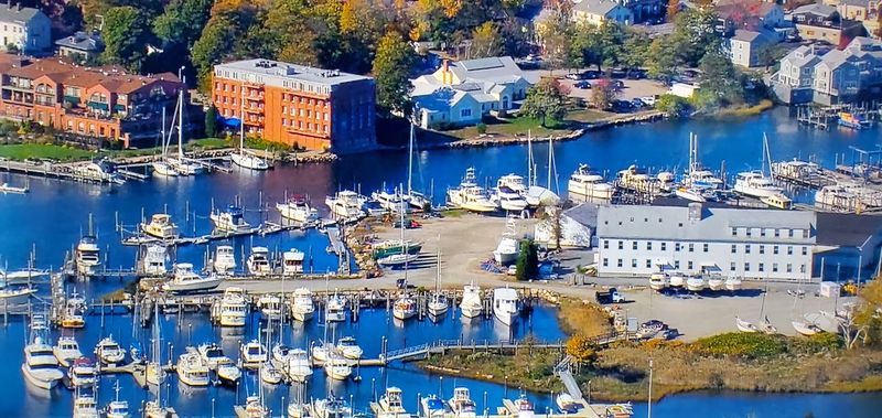 The Connecticut Beach Town That Locals Say Doesn't Feel The Same Anymore Because Of Tourism - Decor Hint From Working Seaport To Tourist Destination