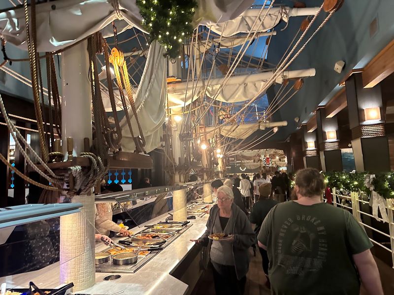 Ship-Shaped Buffet Stations Worth Seeing