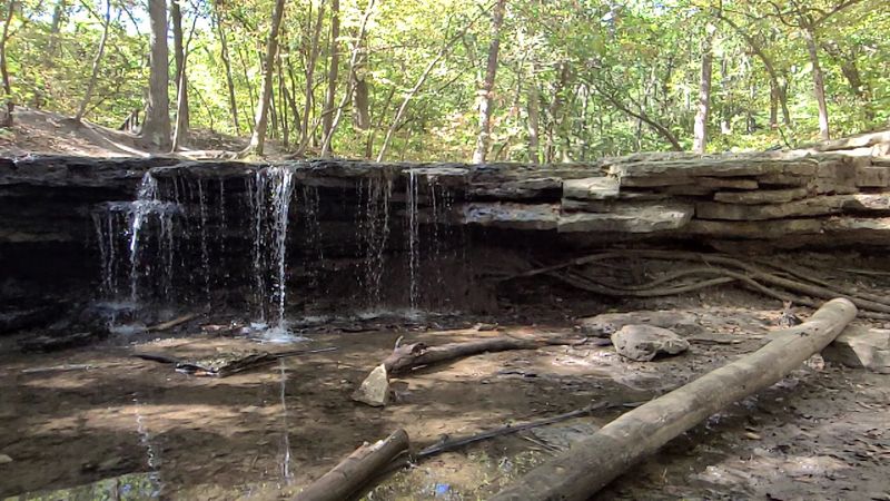 Layered Rock Gives The Falls Its Shape