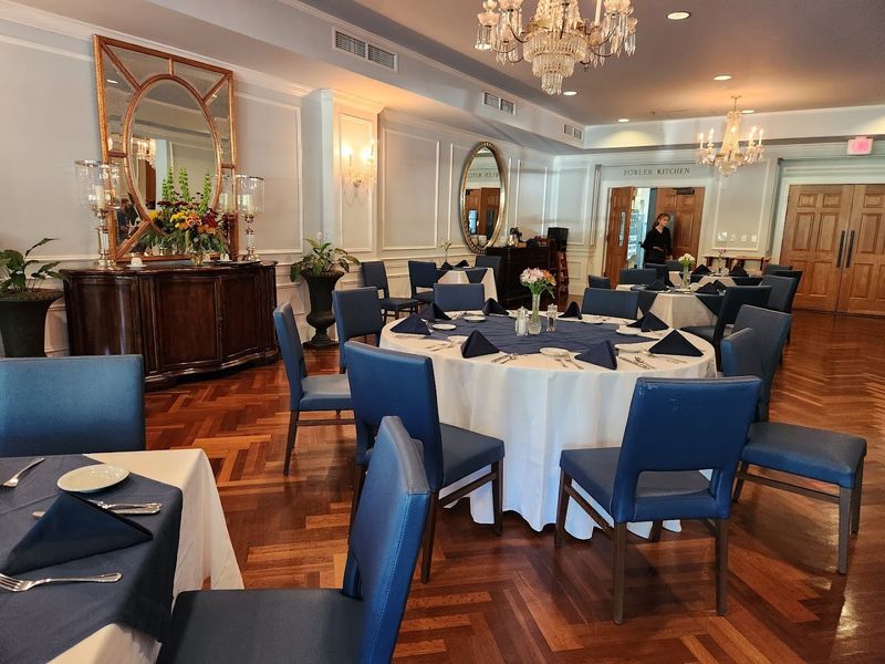 Berea College's Role In Running A Real Restaurant