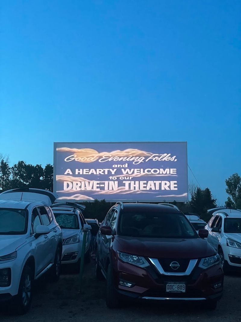 This Colorado Drive-In Theatre Has The Rare Magic Of A Summer Movie Night You Will Remember - Decor Hint FM Radio Sound That Works