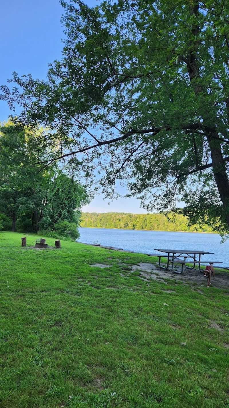 One Of Connecticut's Most Extraordinary State Parks Still Remains A Hidden Gem - Decor Hint Picnic Spots Come With Natural Calm