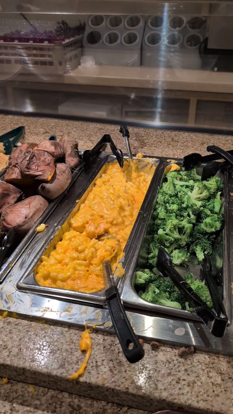 This Georgia Cafeteria Serves Southern Favorites That Keep Locals Coming Back - Decor Hint Vegetables That Deserve Their Own Spotlight