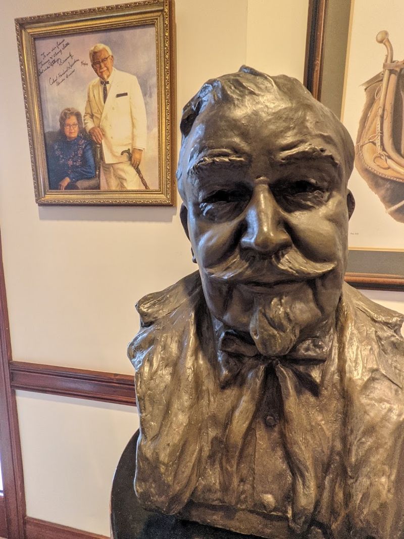 Kentucky Hides One Restaurant With The Most Famous Fried Chicken Story In America - Decor Hint Colonel Sanders And The Kentucky Connection