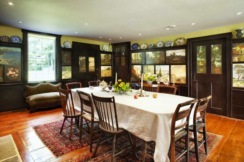 This Historic Connecticut Museum Feels Like Stepping Into A Living Painting - Decor Hint Special Exhibitions That Keep The Story Fresh