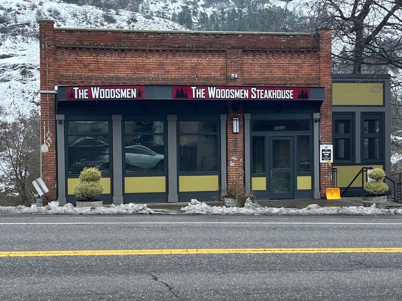 Woodsmen Steakhouse