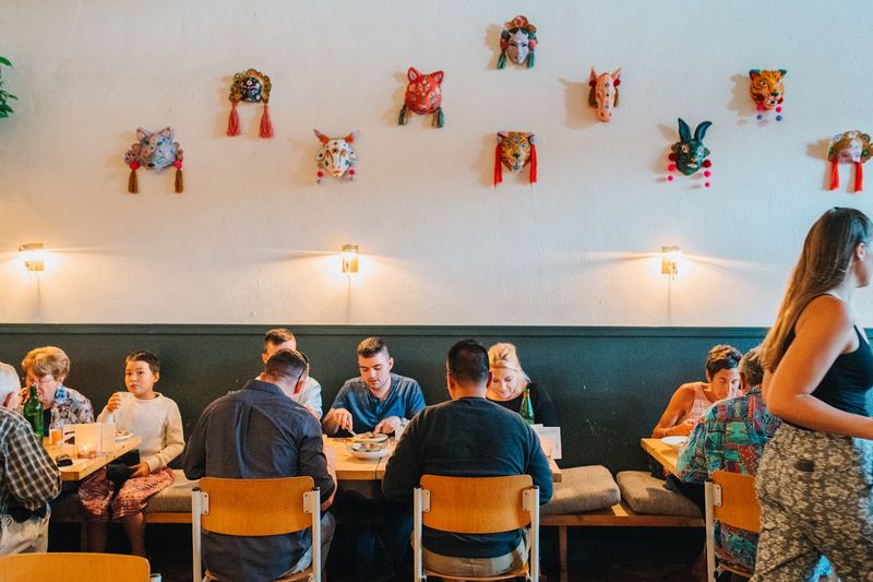 10 Santa Barbara, California Restaurants Worth Building A Full July Food Getaway Around - Decor Hint Sama Sama Kitchen, State Street, Santa Barbara, California