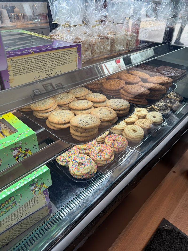 Holiday Baking That Brings The Community Together