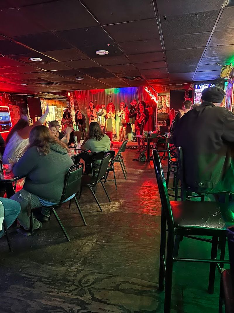 The Empty Glass, Charleston 