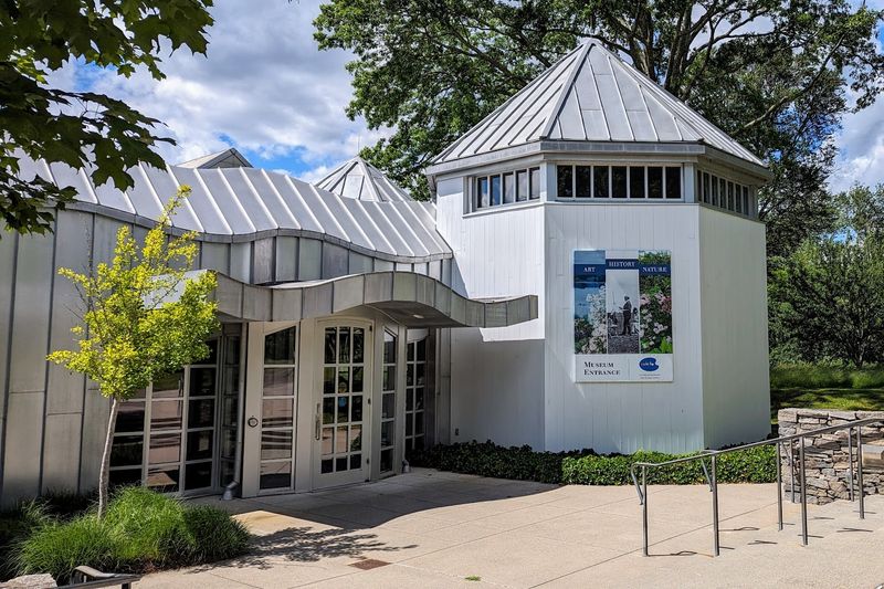 This Historic Connecticut Museum Feels Like Stepping Into A Living Painting - Decor Hint Modern Space, Timeless Art