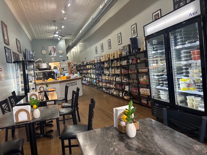 A Historic Italian Market Hides One Of Georgia's Most Beloved Pizzerias - Decor Hint Desserts That End The Meal On A High Note