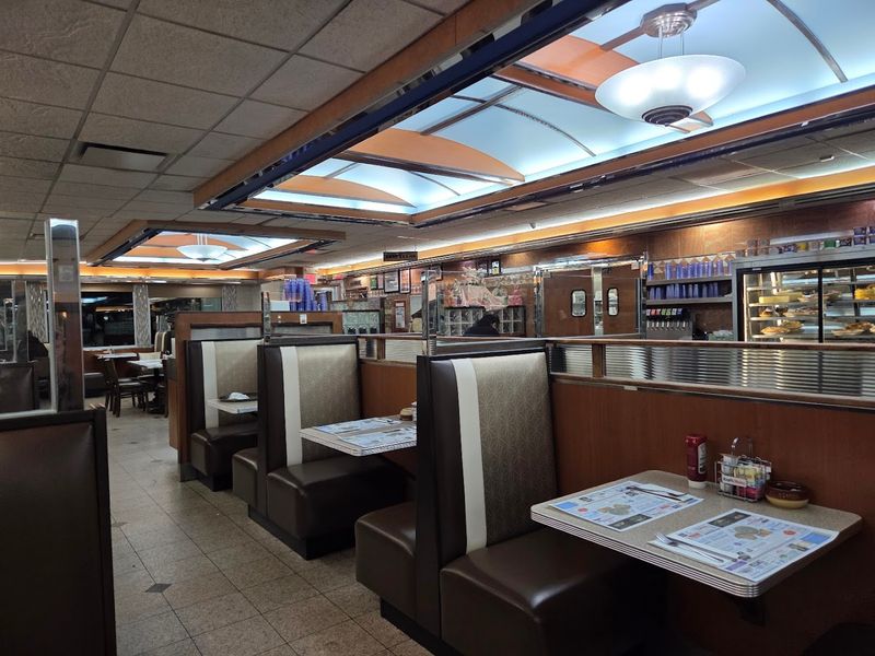 Old-School Booths Add To The Familiar Feel