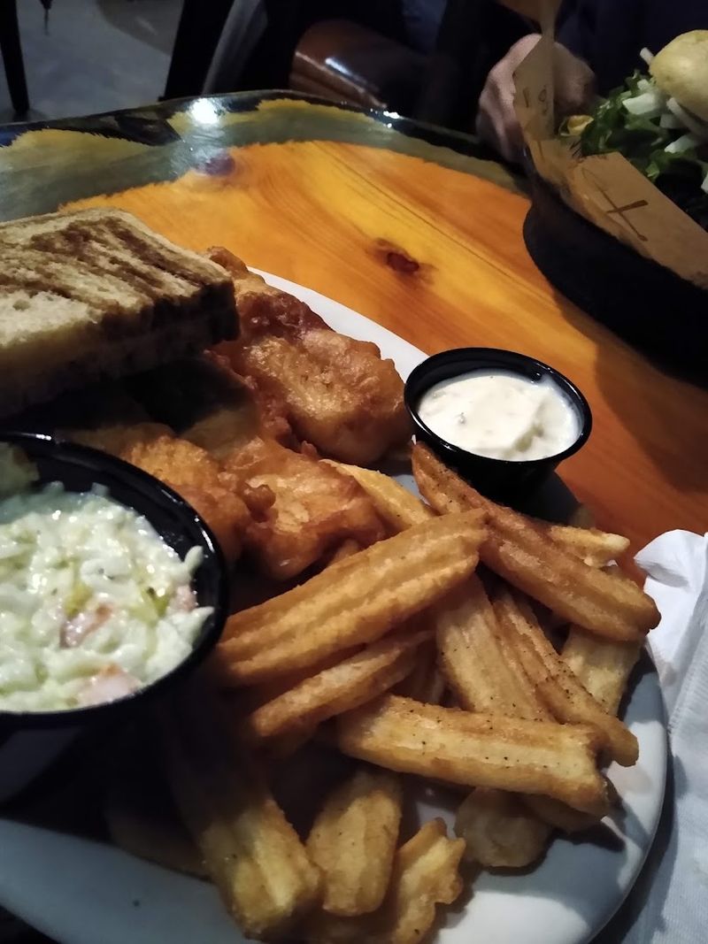 This Unique Wisconsin Restaurant Lets You Dine In A Real Mining-Themed Setting - Decor Hint Italian Fries Deserve Their Own Spotlight