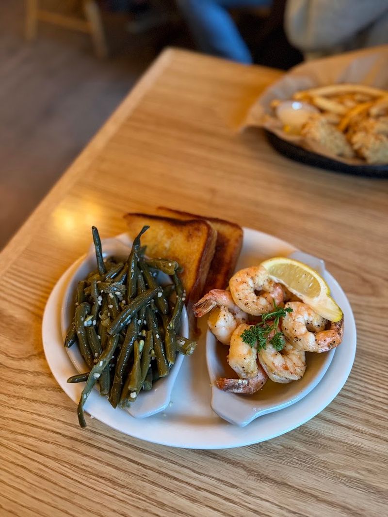 10 Remote Idaho Restaurants Where The Long Drive Is Part Of The Experience - Decor Hint Boondocks Roadhouse, Island Park