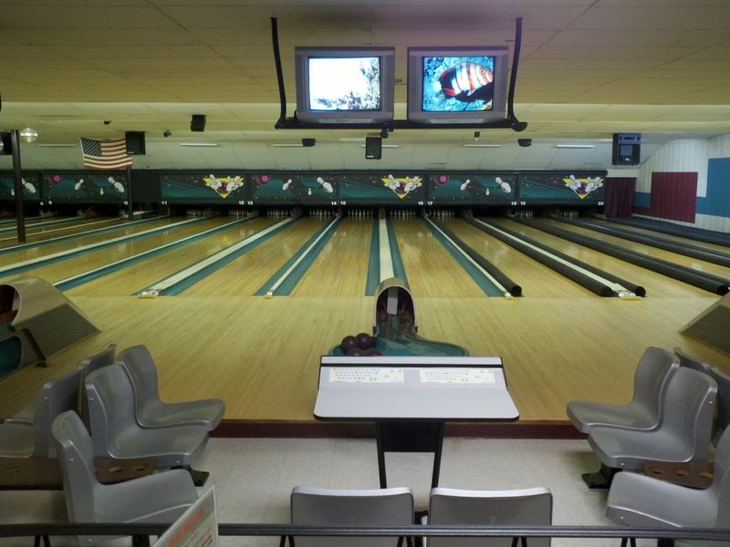 This Connecticut Duckpin Bowling Alley Feels Like A Retro Family Night Out - Decor Hint The Arcade Gives Kids Something Extra To Do