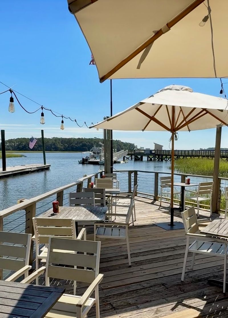 12 Top-Rated Seafood Restaurants In All Of Georgia - Decor Hint The Wyld Dock Bar, Savannah